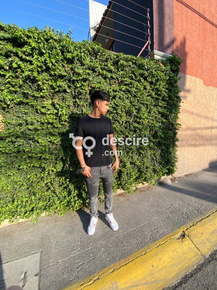 Acompañante para damas de alto perfil... les cumplo su fantasía... - Puerto La Cruz - Venezuela