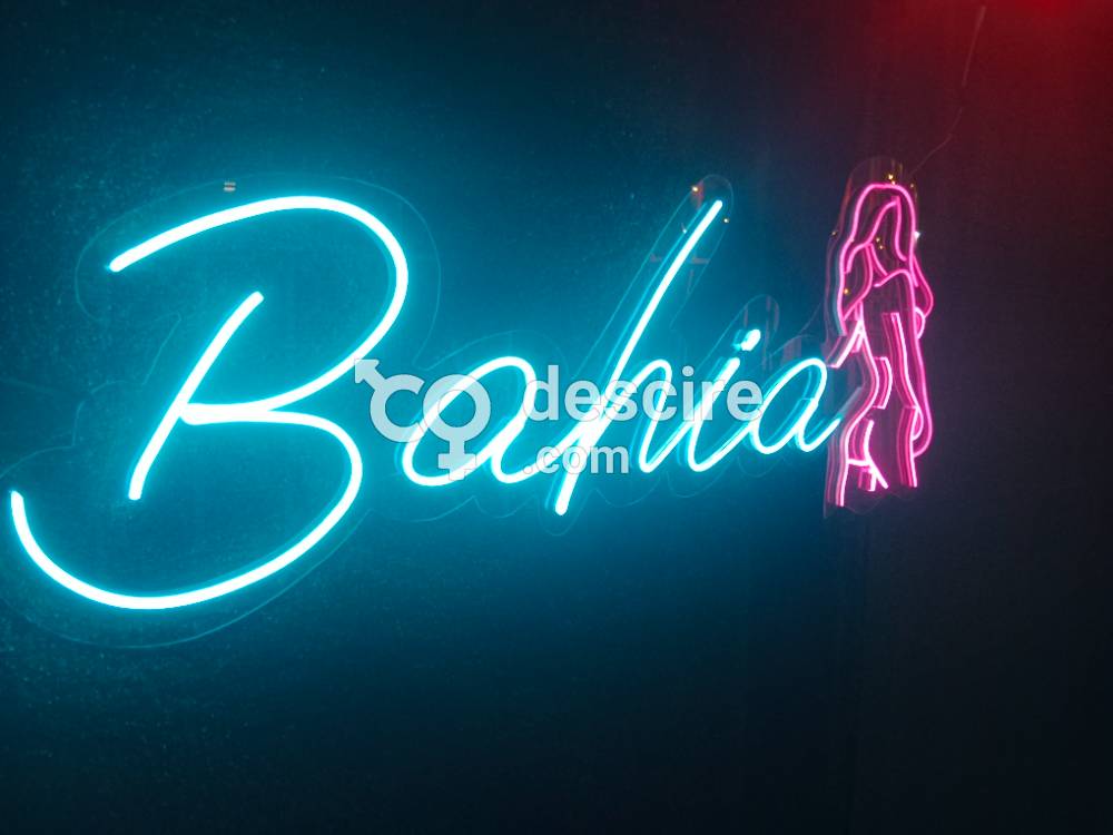 Tucacas Falcón. Bar había Se solicita personal mayor de edad. - Puerto Cabello - Venezuela