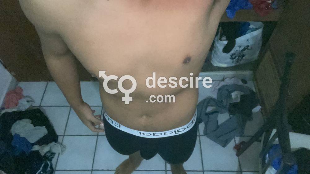 Tengo 18 años y cojo rico - Valencia - Venezuela