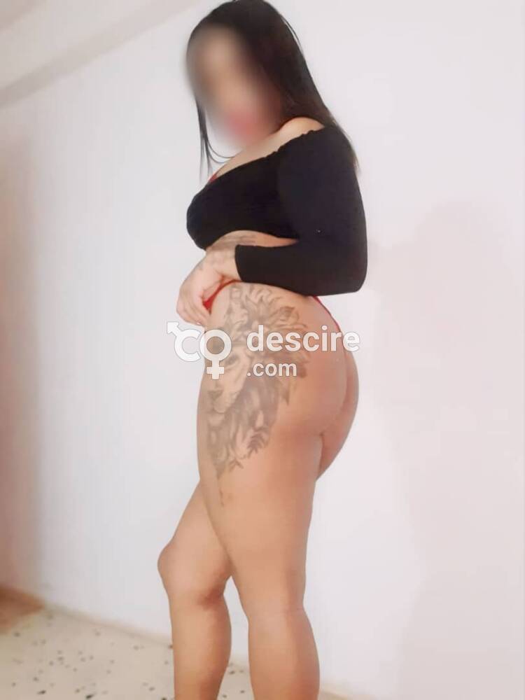 Morena caliente ojos verdes naturales 100% natural . - Caracas - Venezuela