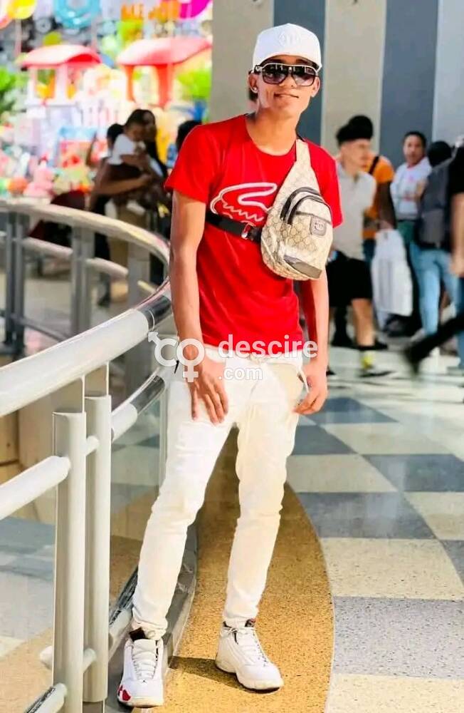 Si te gusta un bbc un negro que te de lo que  quieres que te haga sentir como una película porno soy un negro dotado - Caracas - Venezuela