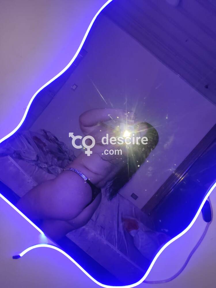 Hermosa Joven Scort 19 años , la de las fotos - Valencia - Venezuela