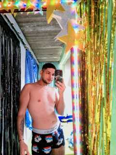 Chico caliente versátil atiendo chicos y parejas - Táriba - Venezuela